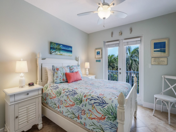 Expansive Beach Home - Casual Luxury - Steps to the Beach